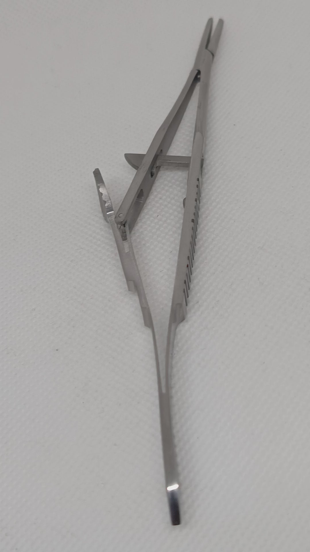 Ophthalmic Kalt Needle Holder Straight with lock delicate, smooth jaws Stainless Steel